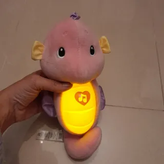 Caballito de mar con luz y melodías