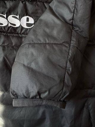 Chaqueta Ellesse Canguro Acolchada Negra