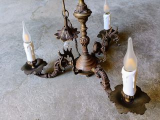 Candeeiro antigo suspenso de teto 3 lumes em latão