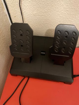 Volante Hori Wireless PS4/PC + Pedales