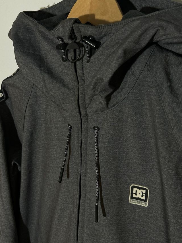 Chaqueta DC Shoes gris