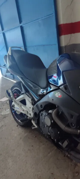 Suzuki GSR 600 año 2006