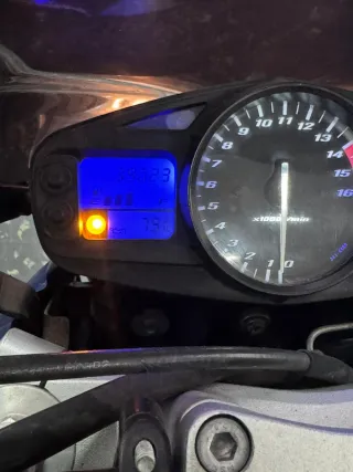 Suzuki GSR 600 año 2006