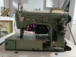 Máquina de coser industrial Yamato