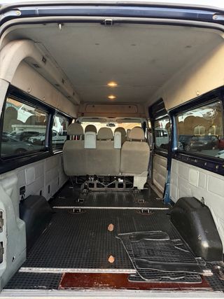 Ford Transit 115 T300 2011 9 plazas