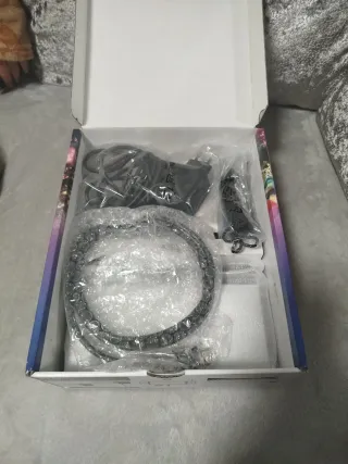 Nintendo Switch OLED Blanca y Multicolor