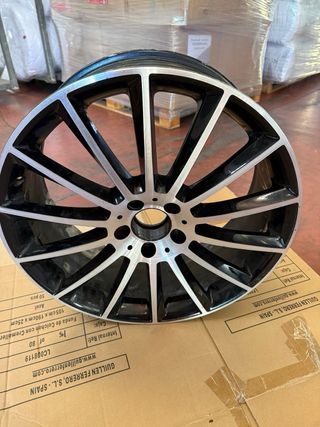 Llanta de aleación 20  AMG multirradio original
