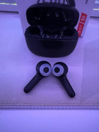 Auriculares Inalámbricos JBL Tune 215 TWS Negros