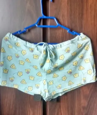 Pijama de verano con dibujo de pollito