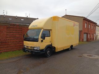 Nissan cabstar 2005