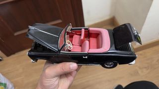 Coche Peugeot 403 Cabriolet 1/18