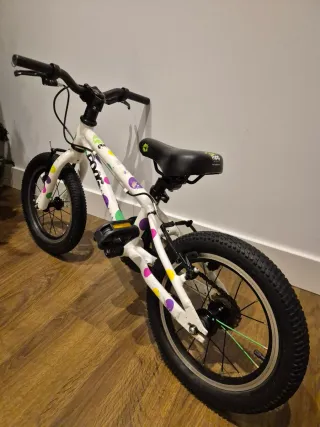 Bicicleta infantil Frog 43 de 14" super ligera