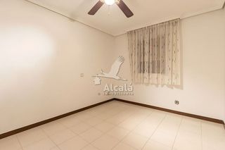 Piso en venta en Val en Alcalá de Henares