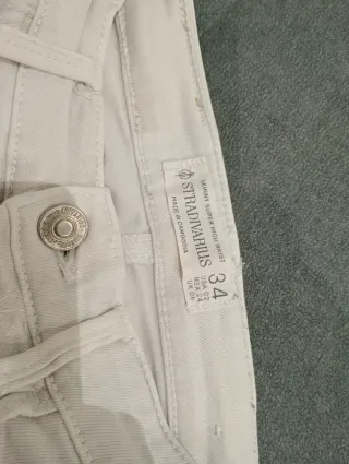 Pantalones vaqueros.