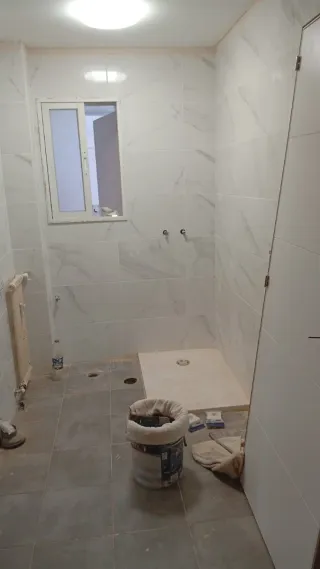 ALICATADO!!! Azulejos, Pizarras, Etc... SEGOVIA.