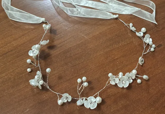 Diadema Novia Flores Perlas Brillantes Plateada
