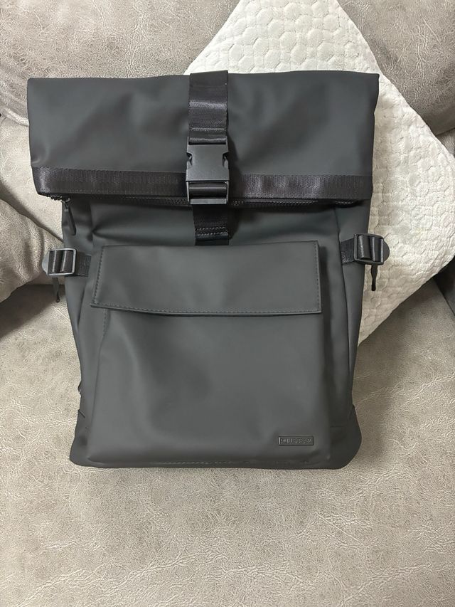 Mochila Pull&Bear Negra