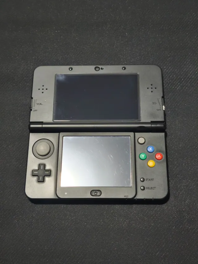 New Nintendo 3DS Negra + Extras