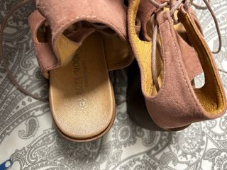 Sandalias de verano con cuña y cordones