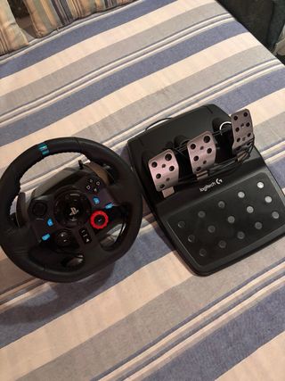 Logitech G29 Driving Force volante per PS5/PS4/PC