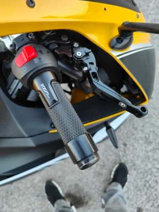 Yamaha YZF R 125 Amarilla/Negra/Blanca