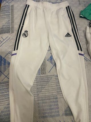 Chándal Real Madrid Adidas Blanco y Morado