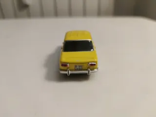 Renault 8 1:43