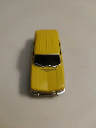 Renault 8 1:43