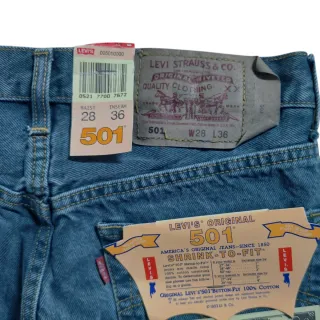 Levi's 501 Shrink-To-Fit Rare Pool Blue Colour 90s