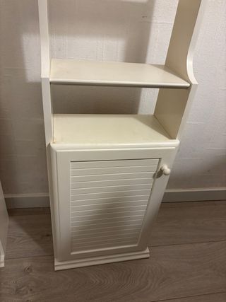 Muebles de baño con estantes blanco lacado