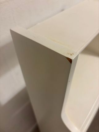 Muebles de baño con estantes blanco lacado