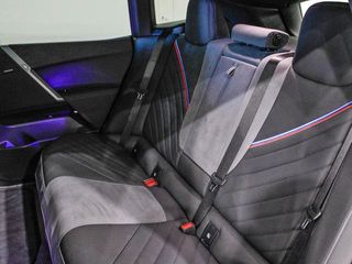 BMW iX xDrive45 300 kW (408 CV)