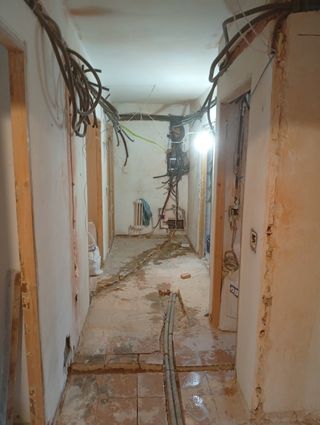 ALBAÑIL, MANITAS, REFORMAS, ALICATADO, ELECTRICIDA