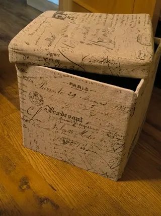 Puf baúl tela beige y negro,desmontable