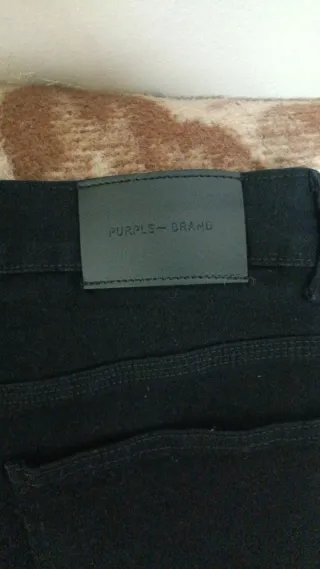 Pantalones vaqueros negros Purple Brand
