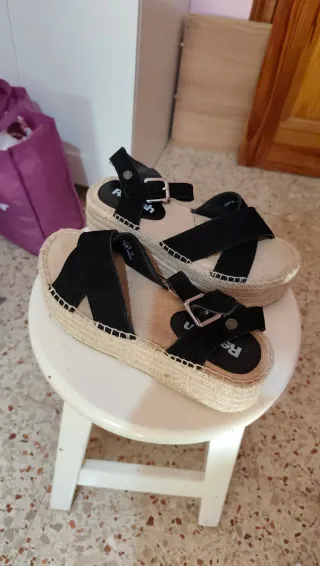 Sandalias cuña esparto