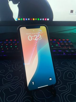 iPhone XR NON TRATTABILE