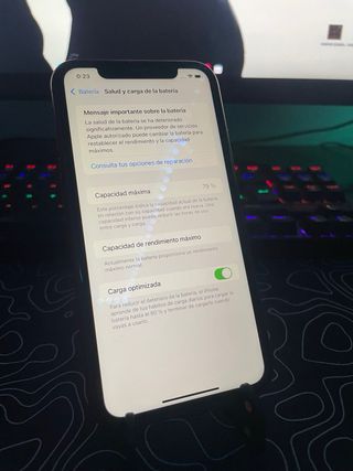 iPhone XR NON TRATTABILE