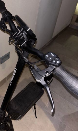 Patinete Eléctrico con luces Led como nuevo