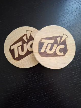 Apribottiglie in bambù con logo TUC