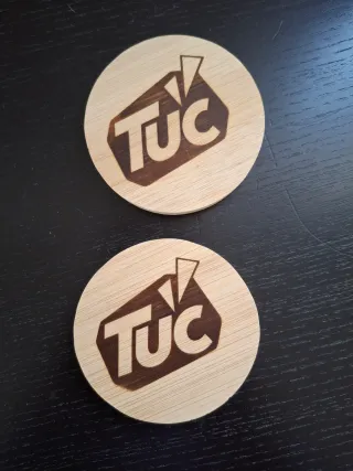 Apribottiglie in bambù con logo TUC