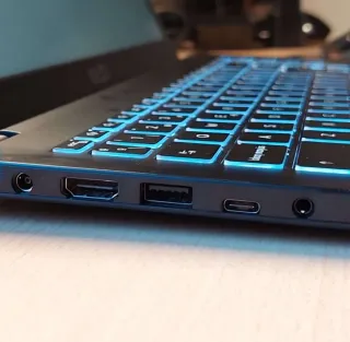 Portatile MSI Modern 15 B7M-243XES Ryzen 7