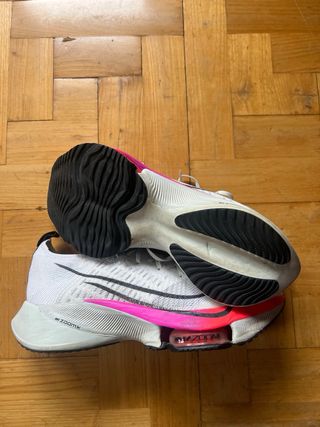 Nike Air Zoom Tempo Next% Blancas Talla 43