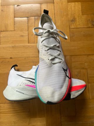 Nike Air Zoom Tempo Next% Blancas Talla 43