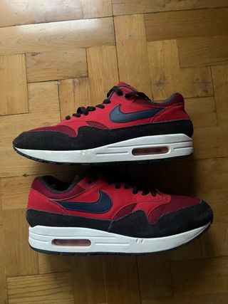 Nike Air Max 1 Talla 45 Roja y Negra