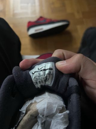 Nike Air Max 1 Talla 45 Roja y Negra