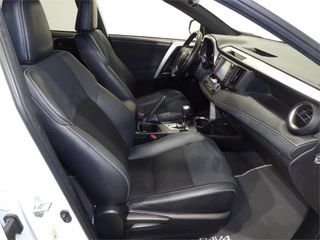 TOYOTA Rav4 2.5l hybrid 2WD Feel!