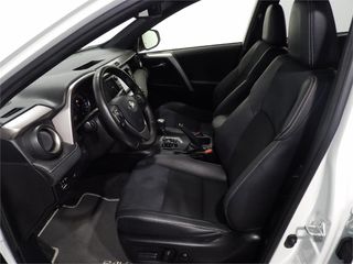 TOYOTA Rav4 2.5l hybrid 2WD Feel!