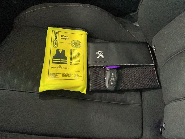 PEUGEOT 508 508 Business Line BlueHDi 96kW S&S EAT8 (130CV)