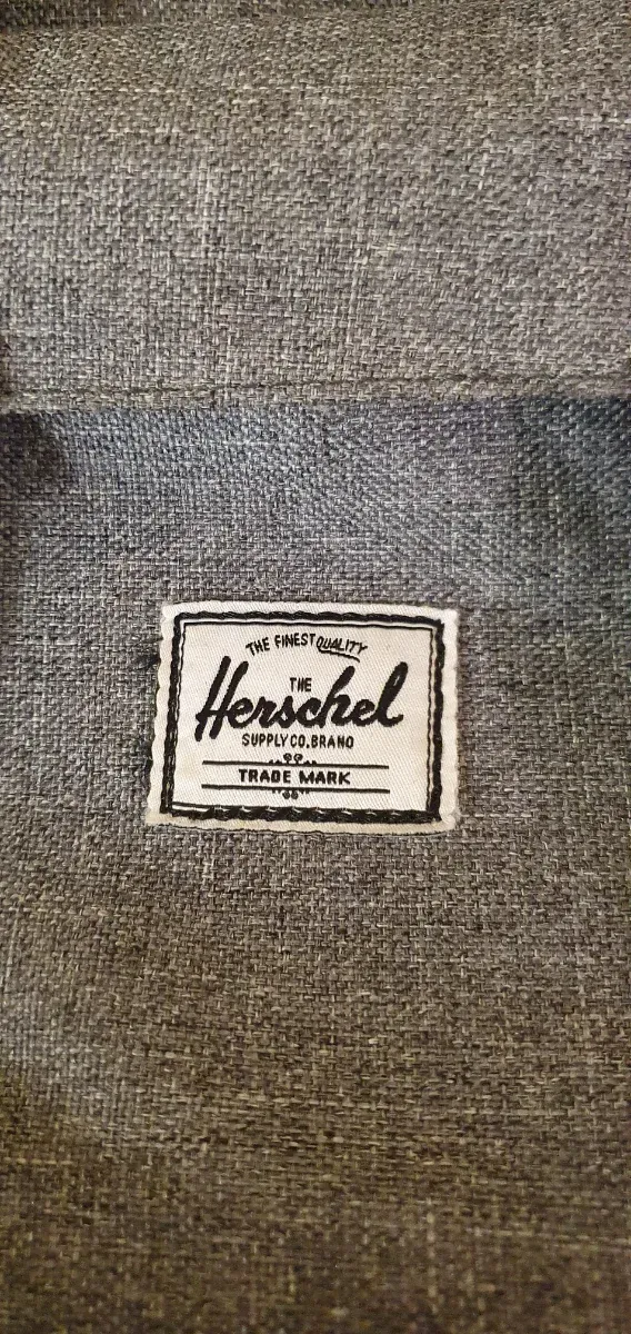 Mochila Herschel Little America Gris 30L